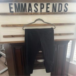 Black VS 7/8 Leggings W/ Mesh Detail